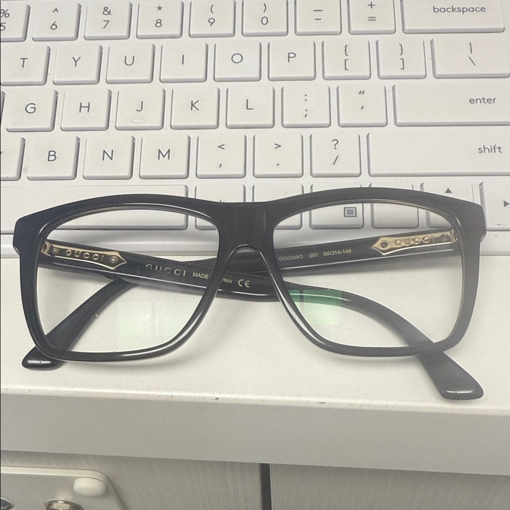 Gucci Black Rectangular Eyewear